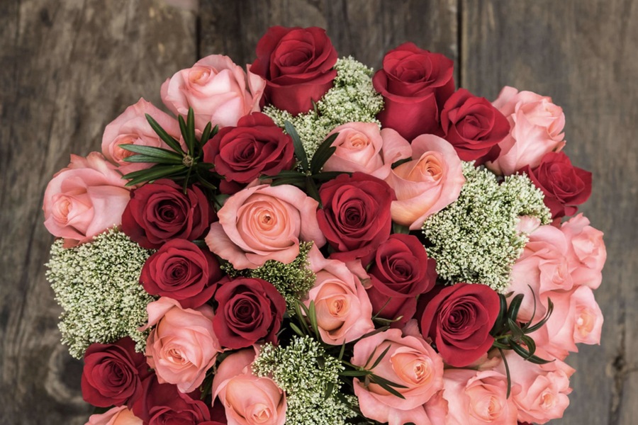 The Science of Scent: Enhancing Rose Bouquet Fragrance